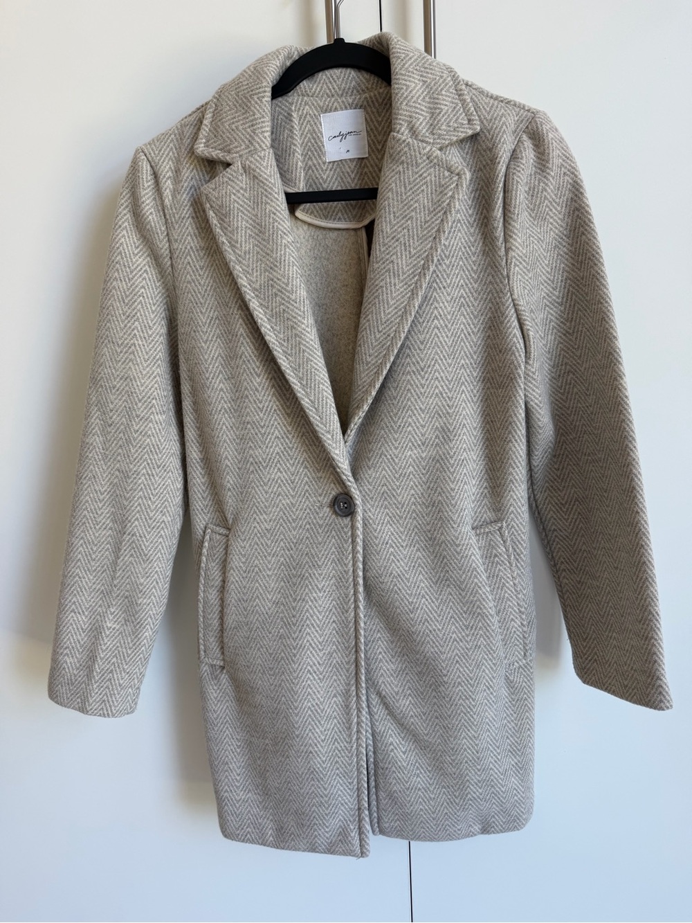 Carly Jean Los Angeles Herringbone Coat Medium Beige Gray Longline Blazer